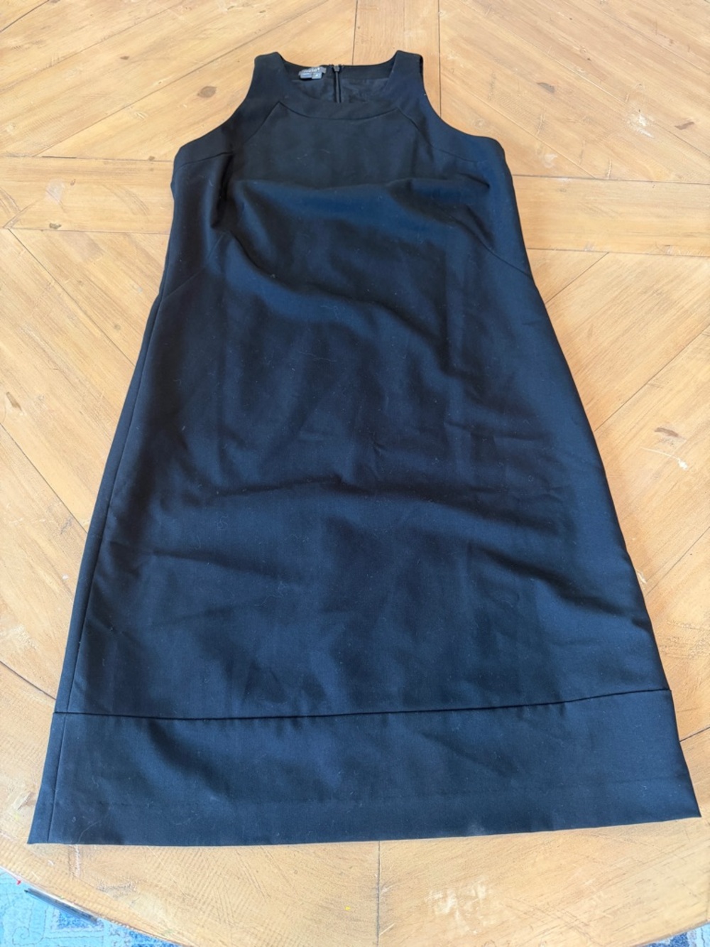Muse Classic Black Sleeveless Shift Dress Size 4